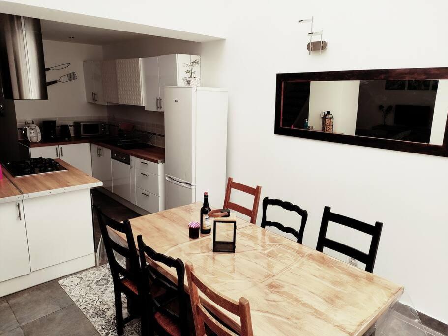Superbe Maison Renovee Avec Agreable Jardin Sainte-Catherine  Екстериор снимка